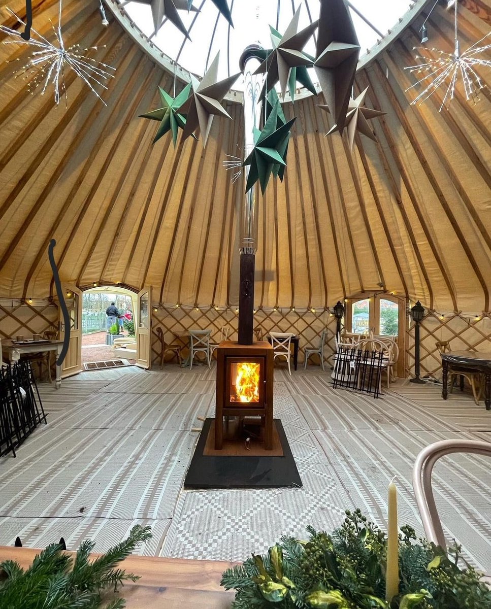chase_heating's tweet photo. Use the last bit of the summer sunshine and stay warm as the light draws in with an outdoor stove!
This is one we installed last year🔥🙌
#WorcestershireHour https://t.co/cysBMWSYMP