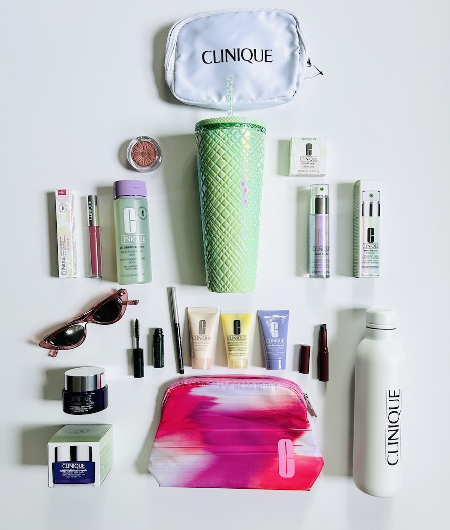 davelackie's tweet image. Join me TONIGHT for my #WeLoveCliniqueWeek TwitterX Party at 7 pm EST. Here’s a sneak peek at the amazing Clinique products I’ll be giving away