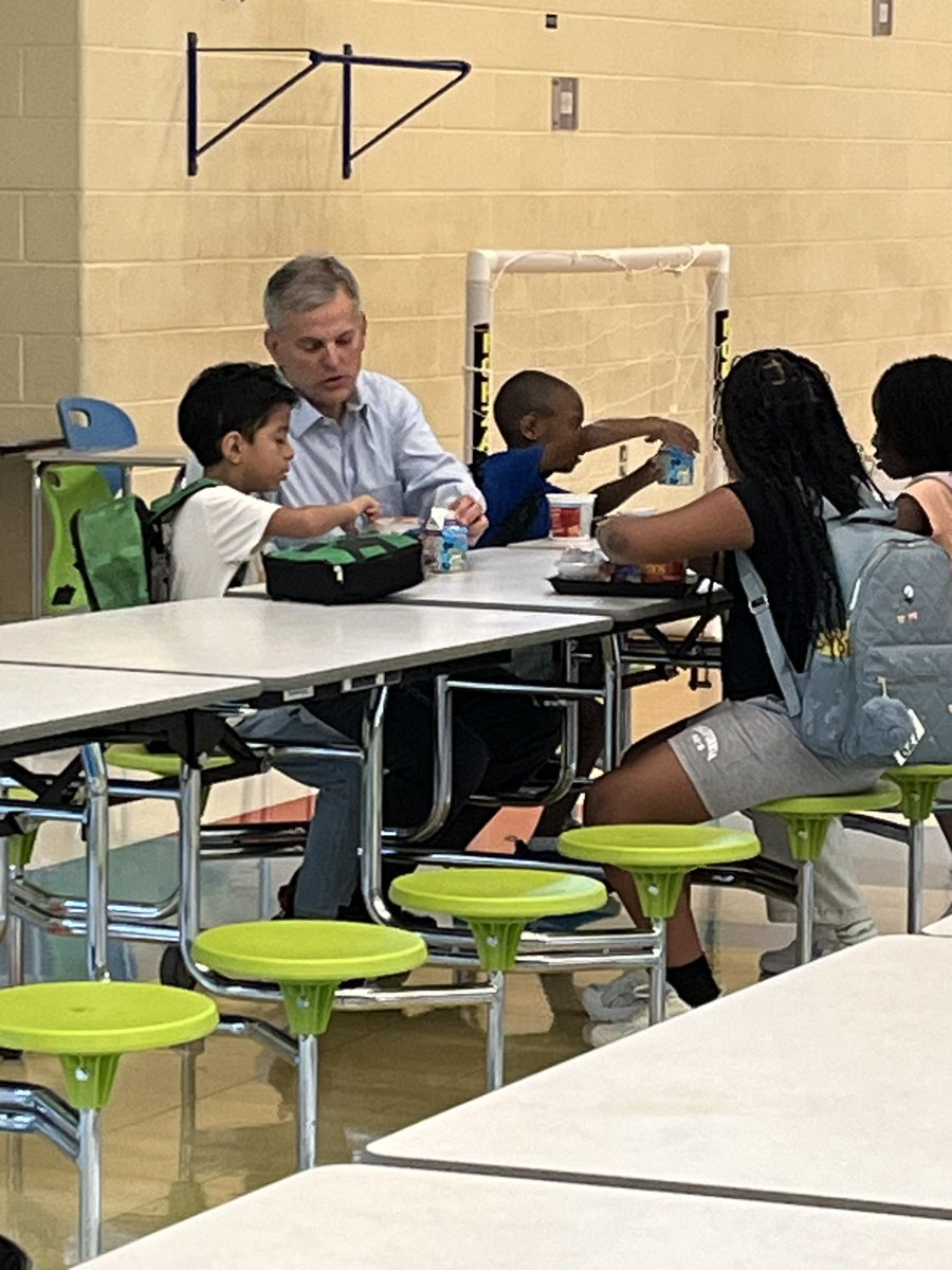 Kimberly Barber (@kbarber416) on Twitter photo WHAT A MORNING AT BUGG WHERE WE ARE EMBRACING THE GLOW UP!! @BetterAtBugg <a href="/BuggMagnet/">Bugg Magnet Elementary School</a> WHAT A MORNING AT BUGG WHERE WE ARE EMBRACING THE GLOW UP!! @BetterAtBugg <a href="/BuggMagnet/">Bugg Magnet Elementary School</a>