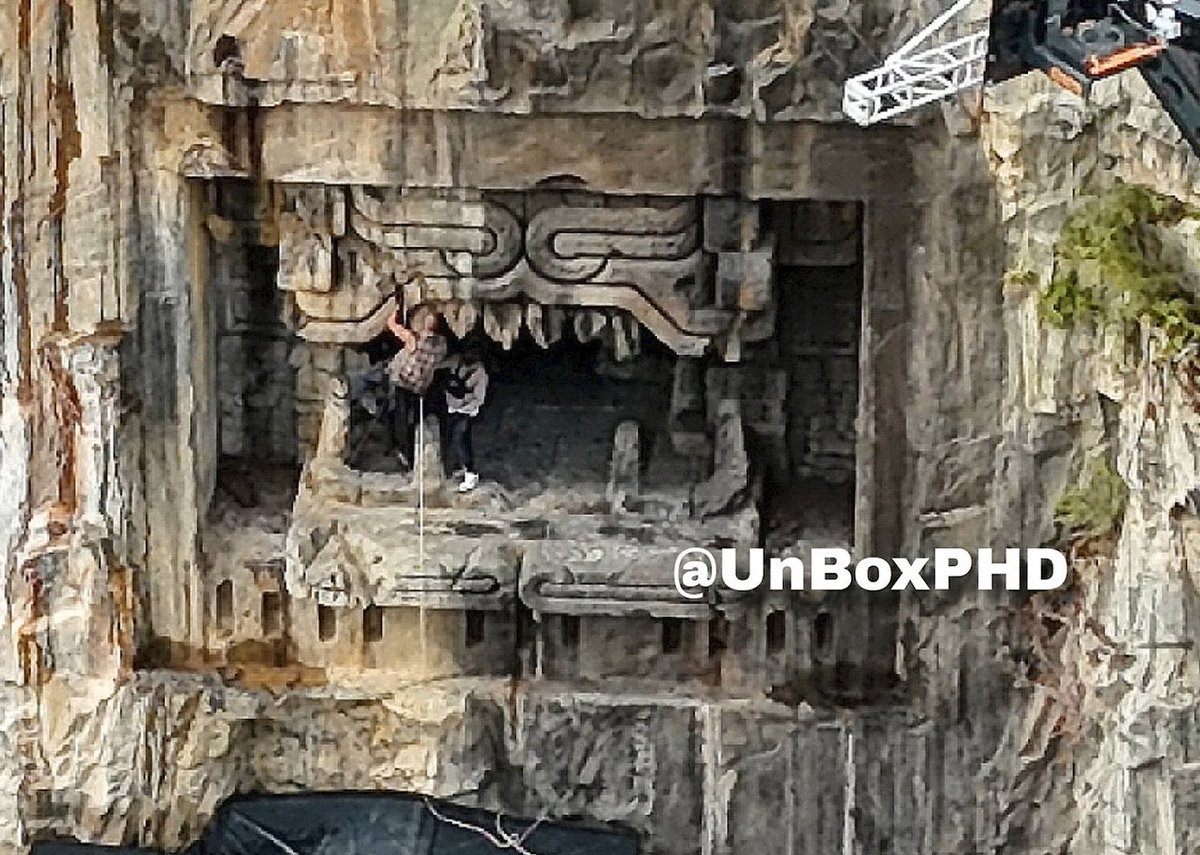 Brycenator100's tweet photo. 🚨BREAKING NEWS: Brand New Jurassic World Rebirth Set Photos Showcase Ancient Ruins. 
•
Poster Made By Me A Few Months Back. Glad To See The Ruins Are Confirmed. https://t.co/1ho7C7RUDT