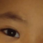 이 아기 몇살때부터 꽈당했던거임