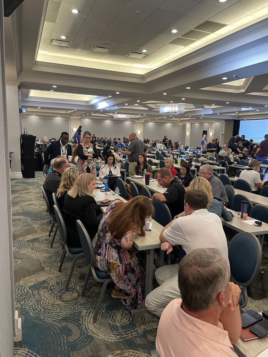 Kendra Loney tweet media