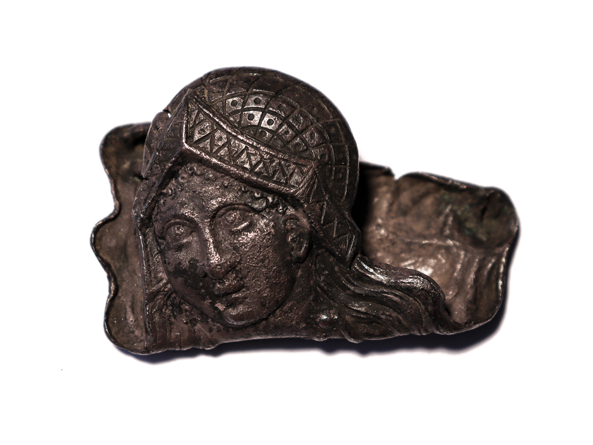 LancashireCC's tweet image. The tale of a rare, 16th century pilgrim badge thought to show a 4th century saint is to be told.  ♘

Found in Walton-le-Dale, it will be the focus of a talk at #ClitheroeCastle on Thursday 29 September 🏰  #50LancashireObjects 

Find out more 👇

gloo.to/F1XM