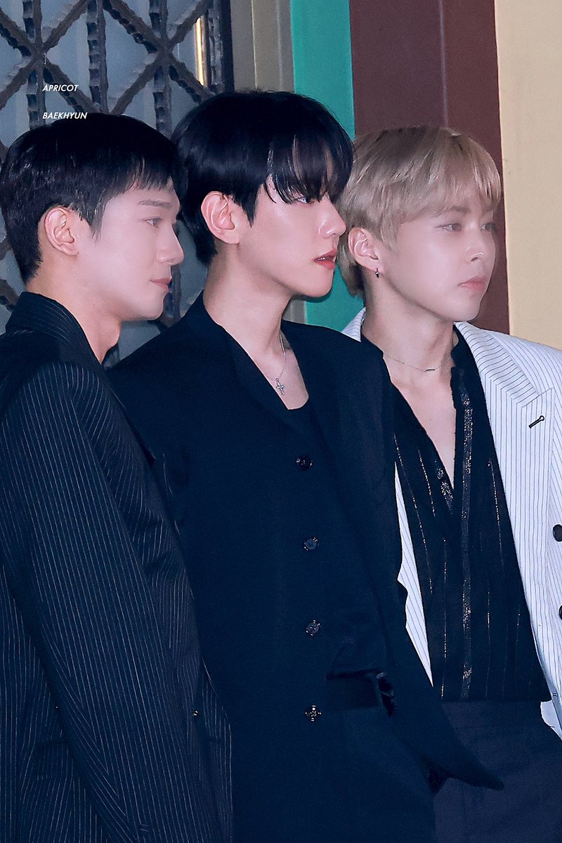 240827 BillboardKPOWER100

오빠 옆태가 미쳤거든요,,,😇

 #백현 #BAEKHYUN #ベッキョン <a href="/B_hundred_Hyun/">Baekhyun_EXO</a> <a href="/BAEKHYUN_INB100/">BAEKHYUN_official</a> #HelloWorld