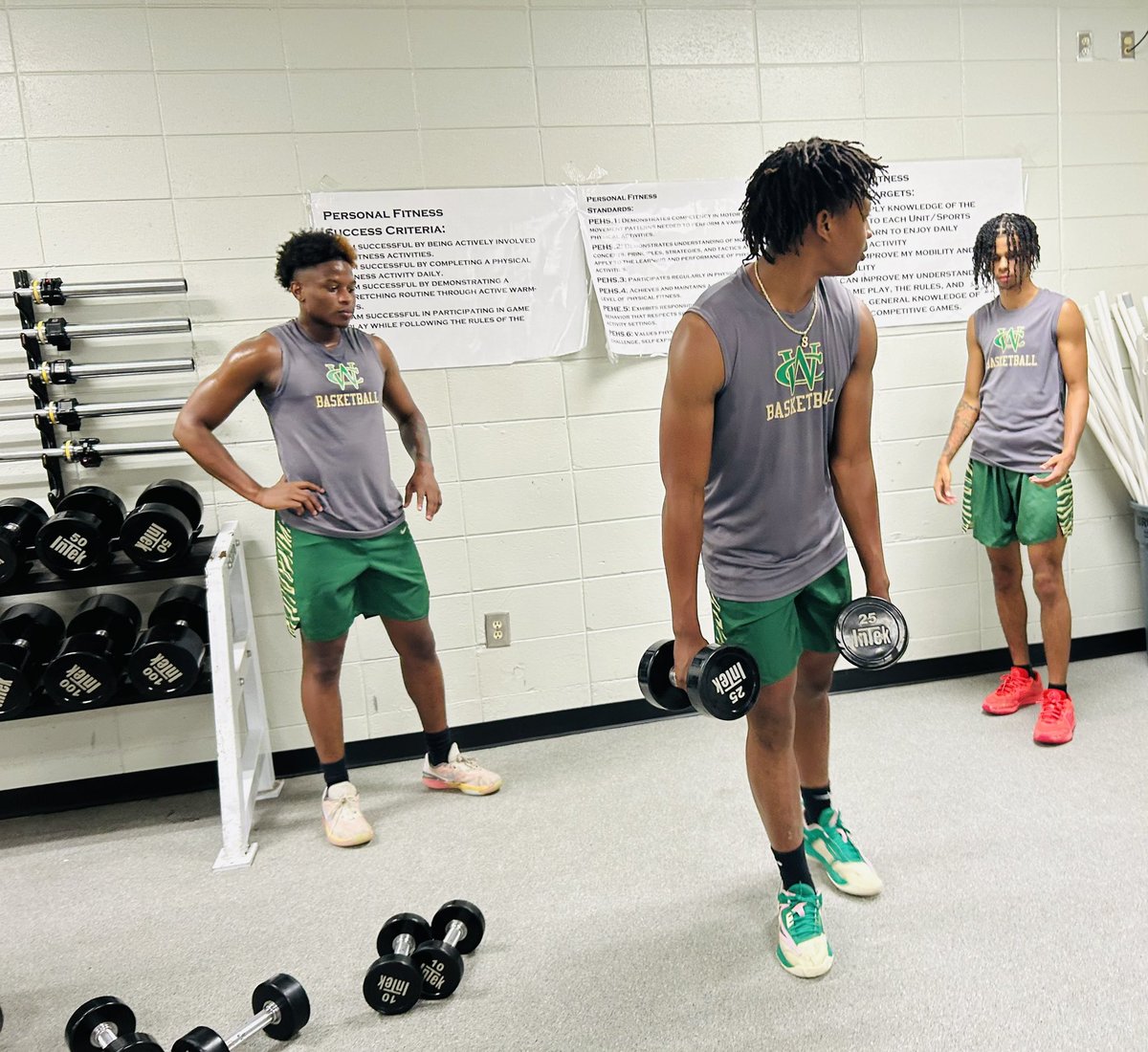 CoachLenATL's tweet photo. Them Boys Getting “Wicker” Strong! Believe in the Process &amp; Weight Lifting Classes! Lifting Monday-Friday is Not an Option! Oh &amp; the New Weight Lifting Gear is 🔥!  Basketball is Different at 700 #VictoryDrive.  #TheStandard #BeWARE https://t.co/ojTU4dDeHK