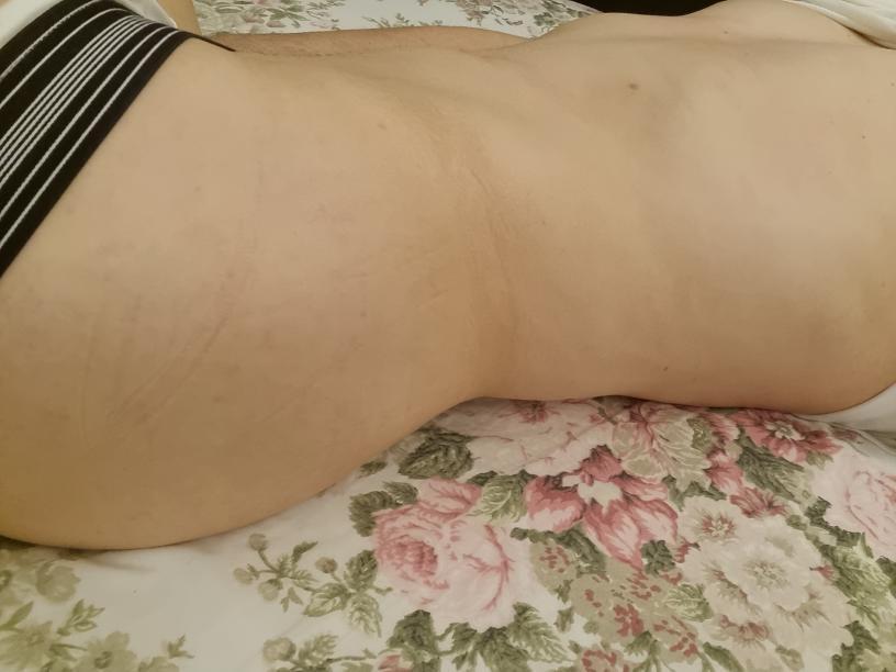 Herkese selamlar. Sevişmeyi seviyorum, vücuduma kışkırtıcı bir şekilde dokunulması hoşuma gider, kendine güvenen, düzgün, temiz, arzulu ve doyumsuz erkekler özele gelsin #masaj #evdemasaj #bursamasör #masör #bursaAP #bursaseks #bursapasif  #bursaaktif #masor #bursagay #gay
