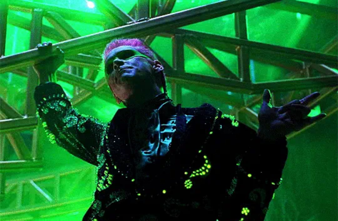 the_whar's tweet photo. Batman Forever gets a lot of shit but I do think it's one of the prettiest CBMs ever made https://t.co/IewwZFOBaS