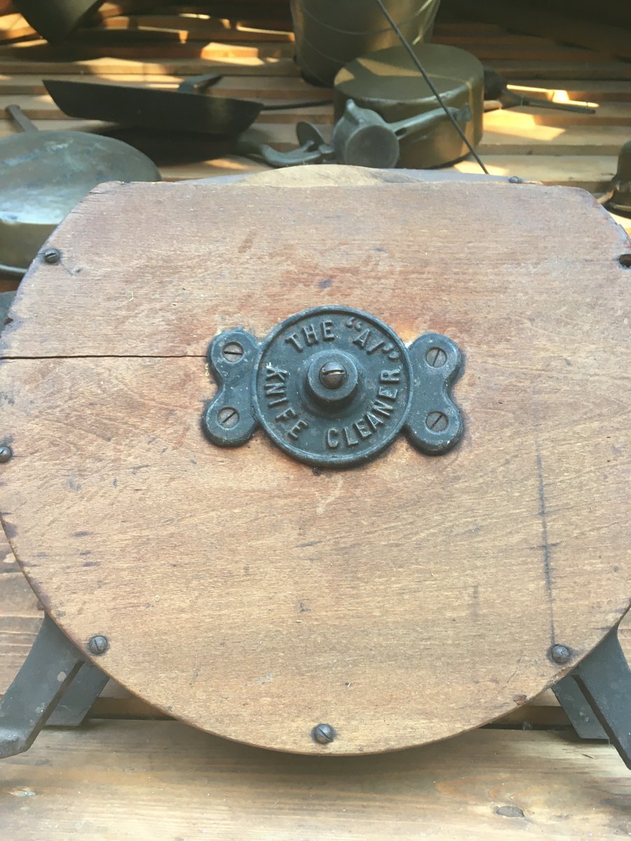 Watch out knife cleaners, AI is coming for your job too!