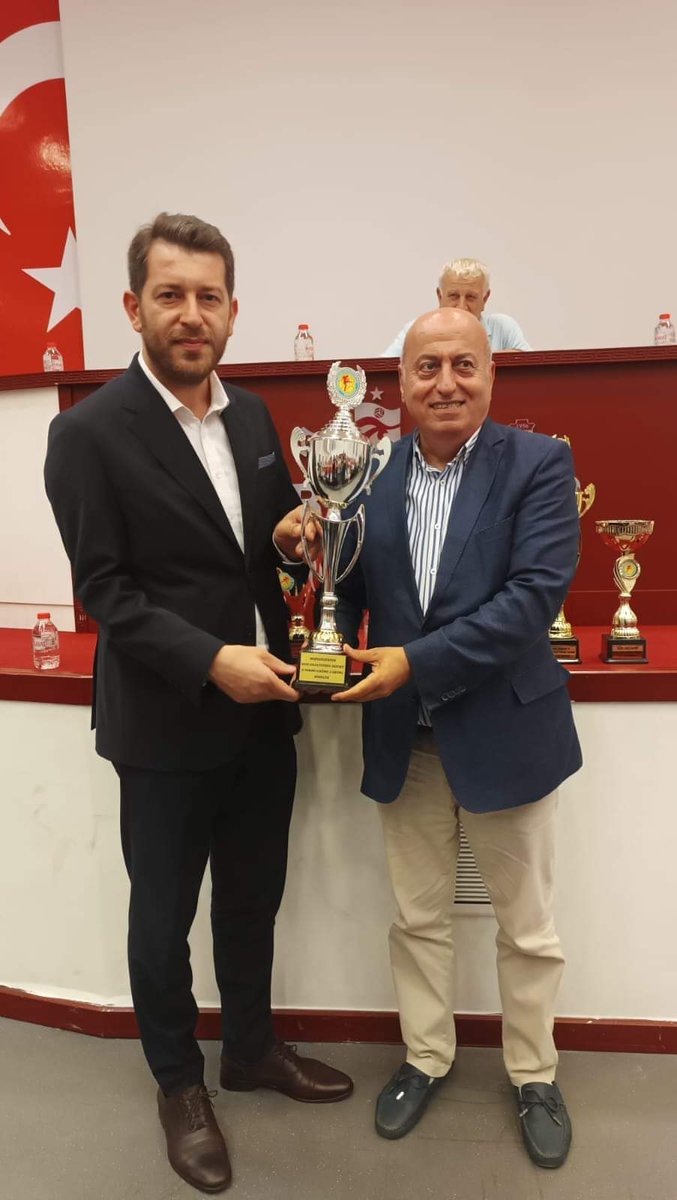 2023-2024 Sezonu’nda başarılı olan takımların ödül töreni ve 2024-2025 Amatör Ligler kura çekimi gerçekleştirdik.Yeni sezonda tüm takımlara başarılar diliyoruz.
@oa_bak
<a href="/gencliksporbak/">Gençlik ve Spor Bakanlığı 🇹🇷</a>
<a href="/lokmanaricioglu/">Lokman ARICIOĞLU 🇹🇷🇹🇷🇹🇷</a>
<a href="/ahmetmgenc/">Ahmet Metin Genç</a> 
<a href="/AliDusmezz/">ALİ DÜŞMEZ</a> 
<a href="/inanis61/">İsmail İnan</a>