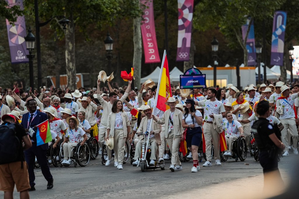 Paralimpicos's tweet photo. ¡🇪🇸 @Paris2024 Comienza el Sueño! https://t.co/WNrhR9hXTz