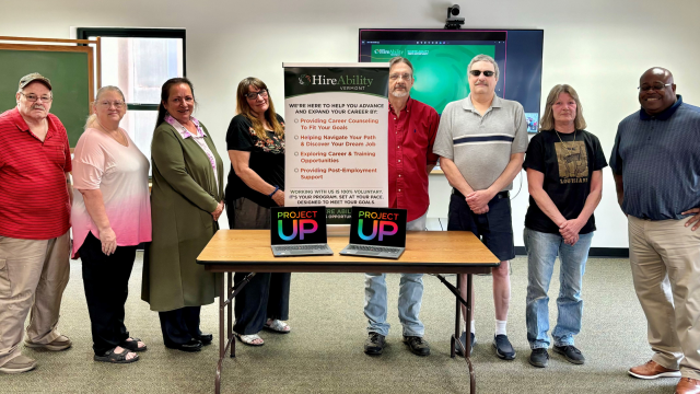 CMCarlina's tweet photo. Comcast Awards $20,000 Grant to The WorkPlace in Vermont #IWorkForComcast https://t.co/pLTTD4MtRA https://t.co/NnbPW32f6u