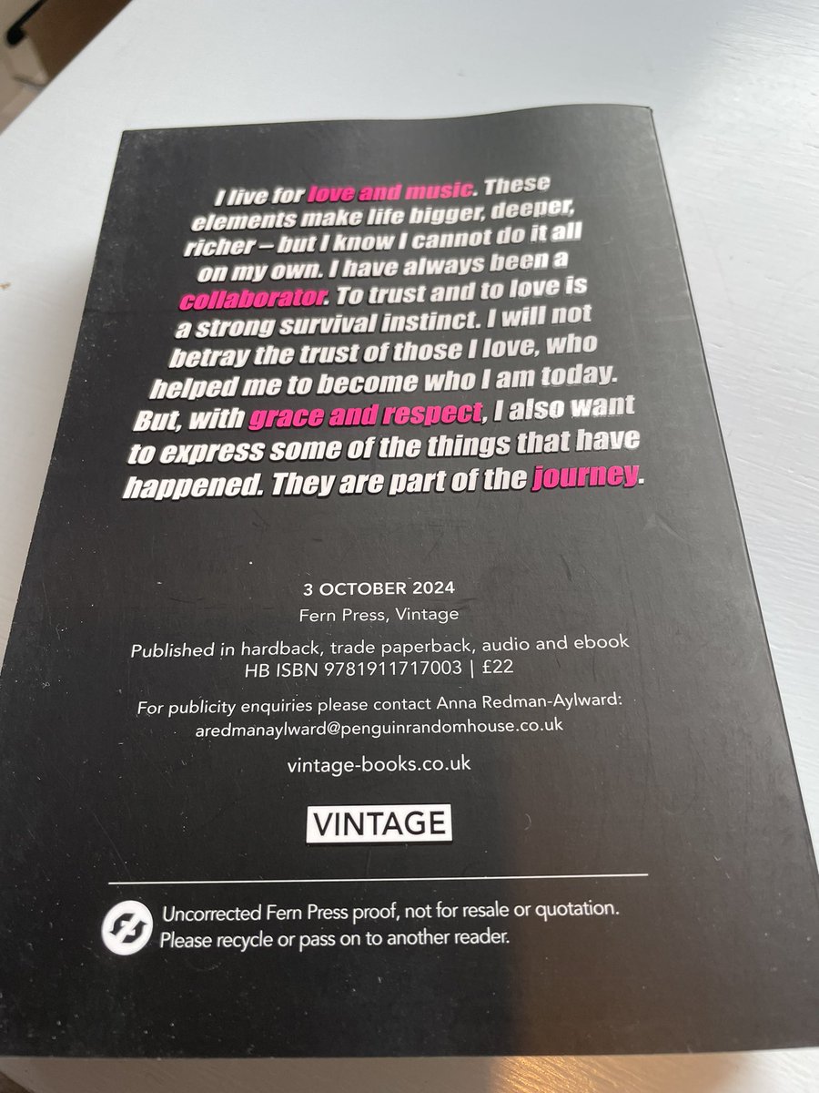 MelanieToBeRead's tweet photo. Amazing #BookMail
Can’t wait to read #AThousandThreads by #NenehCherry
Out 3 October!
Looks an amazing read 😀📚😀
Thanks to @FernPress_ @PenguinUKBooks for the proof copy
#BookBlogger
#BookX
#BookTwitter https://t.co/Htn3ubO4Cc