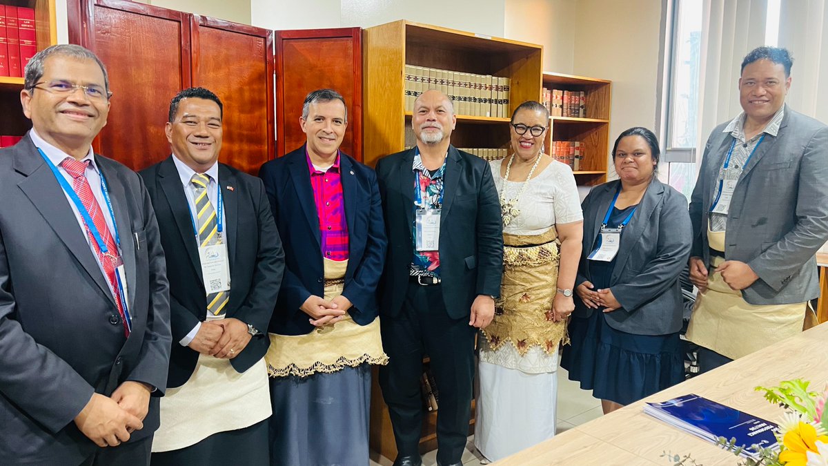 PScotlandKC's tweet image. I’m grateful for fruitful bilateral meetings with #BluePasifika leaders at #PIFLM53, including 🇹🇻 PM, Hon Feleti Teo, 🇵🇬 PM, Hon James Marape, 🇳🇷 FM and 🇫🇯 officials.

We had wide-ranging discussions on @CommonwealthSec support to small states ahead of #CHOGM2024 and #COP29.
