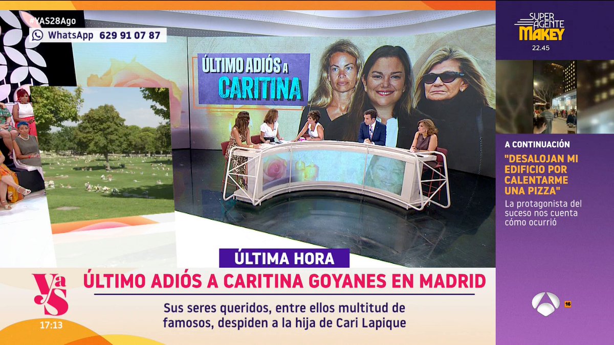 YAhoraSonsoles's tweet image. Una multitud de personas dan un sentido y último adiós a Caritina Goyanes. ✨

#YAS28Ago ▶️ ow.ly/R24p50LkzOW