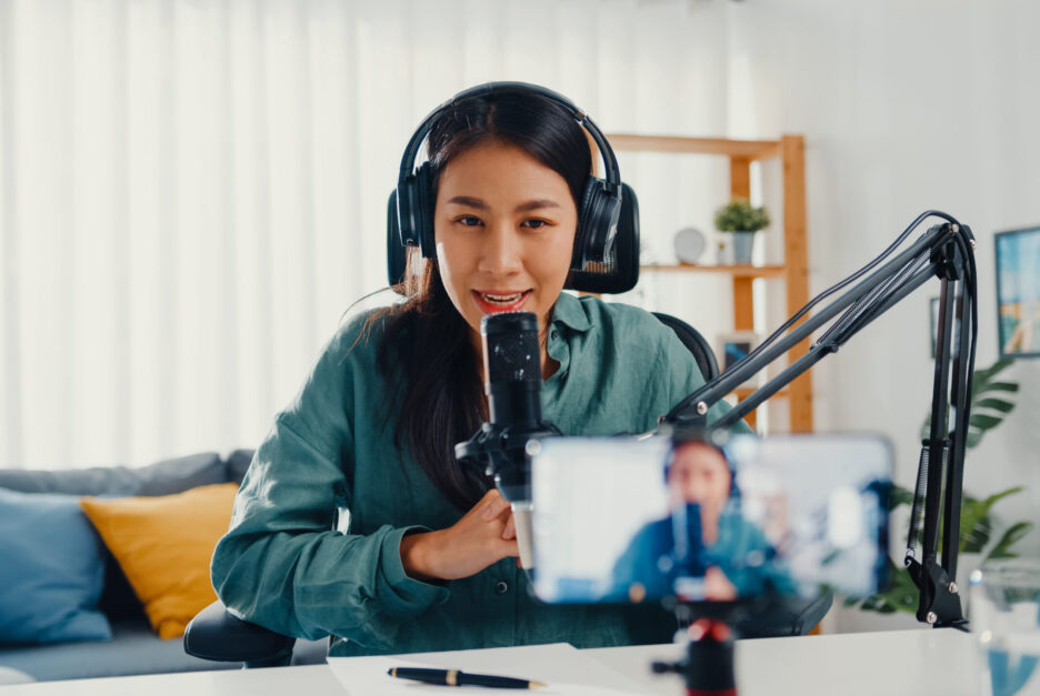 dfriez's tweet image. What is B2B #InfluencerMarketing?

I asked @annhandley @ursularingham @justinlevy @jwsteiert @prsarahevans @SydneyDusselier @amywhiggins @RuthSchuster17 @morganjingram @MandyModGirl &amp;amp; Tim Alexander to share their insights. 

toprankmarketing.com/blog/heres-how…
#B2Bmarketing @toprank