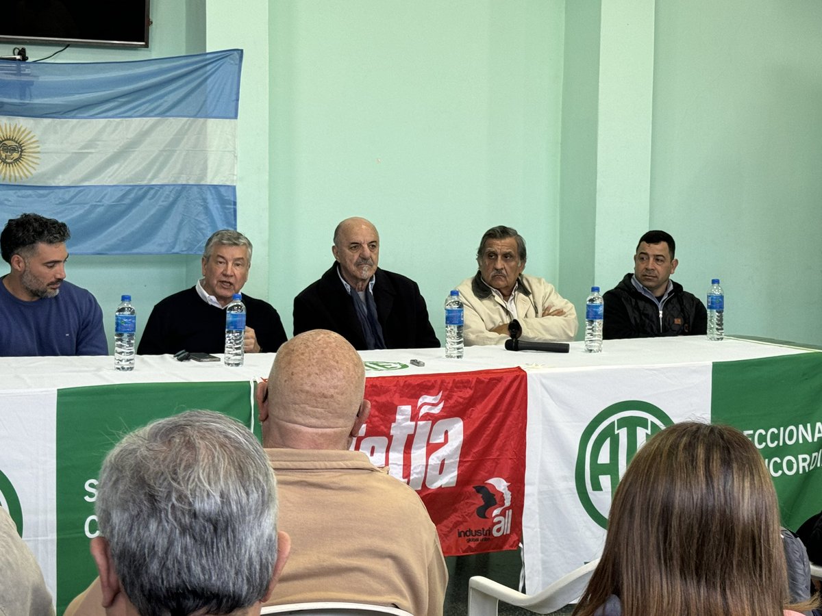 Pedro Wasiejko (@pedrowasiejko) on Twitter photo Ya estamos en Concordia junto a <a href="/CarlosTomada/">Carlos Tomada</a>, Sergio Benitez, titular del Siatrasag e integrante de la Mesa Nacional de la <a href="/fetiaoficial/">FeTIA Oficial</a> y de la <a href="/CTAok/">CTA-T</a>. También se encuentran Julio López, secretario General de la CTA Mesa Concordia y Pedro "Turco" Pérez, secretario General de Ya estamos en Concordia junto a <a href="/CarlosTomada/">Carlos Tomada</a>, Sergio Benitez, titular del Siatrasag e integrante de la Mesa Nacional de la <a href="/fetiaoficial/">FeTIA Oficial</a> y de la <a href="/CTAok/">CTA-T</a>. También se encuentran Julio López, secretario General de la CTA Mesa Concordia y Pedro "Turco" Pérez, secretario General de