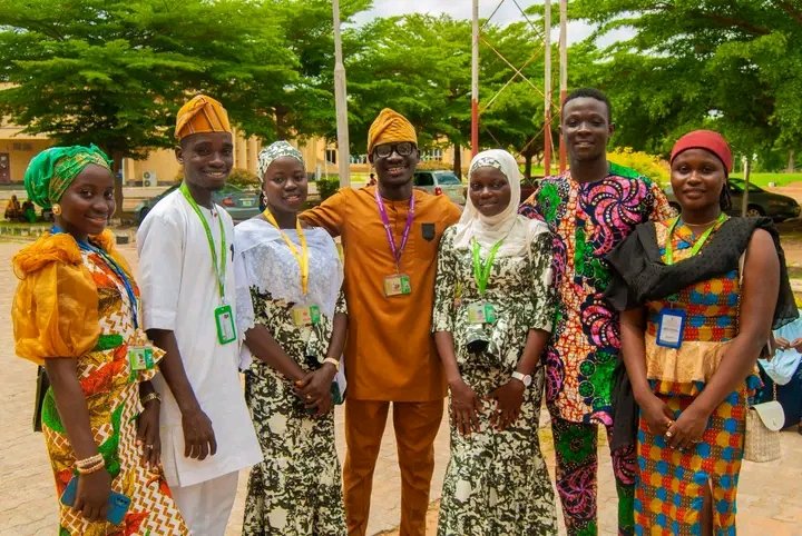 Bintu_Yadullahi's tweet photo. It was a privilege to serve in an indigenous association (Igbomina National Students' Union Unilorin Chapter sáà ìgbàlódé) as the welfare director under the leadership of Comr. Àkàndé Mubaraq Adéọlá.
It was such a wonderful experience.
#INSUunilorinchapter
#Itsapleasure https://t.co/AOn9vc4NMW