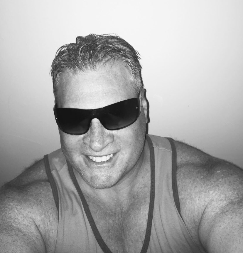 Firstclass1115's tweet image. Early morning workout!! Let’s Gooooooo!! 💪🏻 #workout #fitness #supplements #personaltraining #bodybuilding #powerlifting #smile #success #believe #shred #countrymusic #mma #boxing #summer #preworkout #ufc #npc #nfl #shades #staytuned