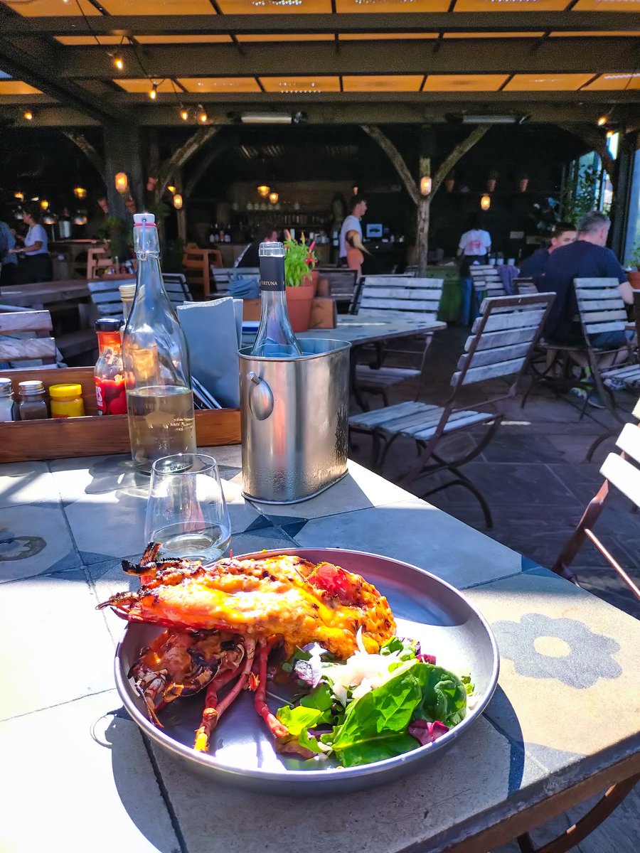 Rob Hosking tweet media