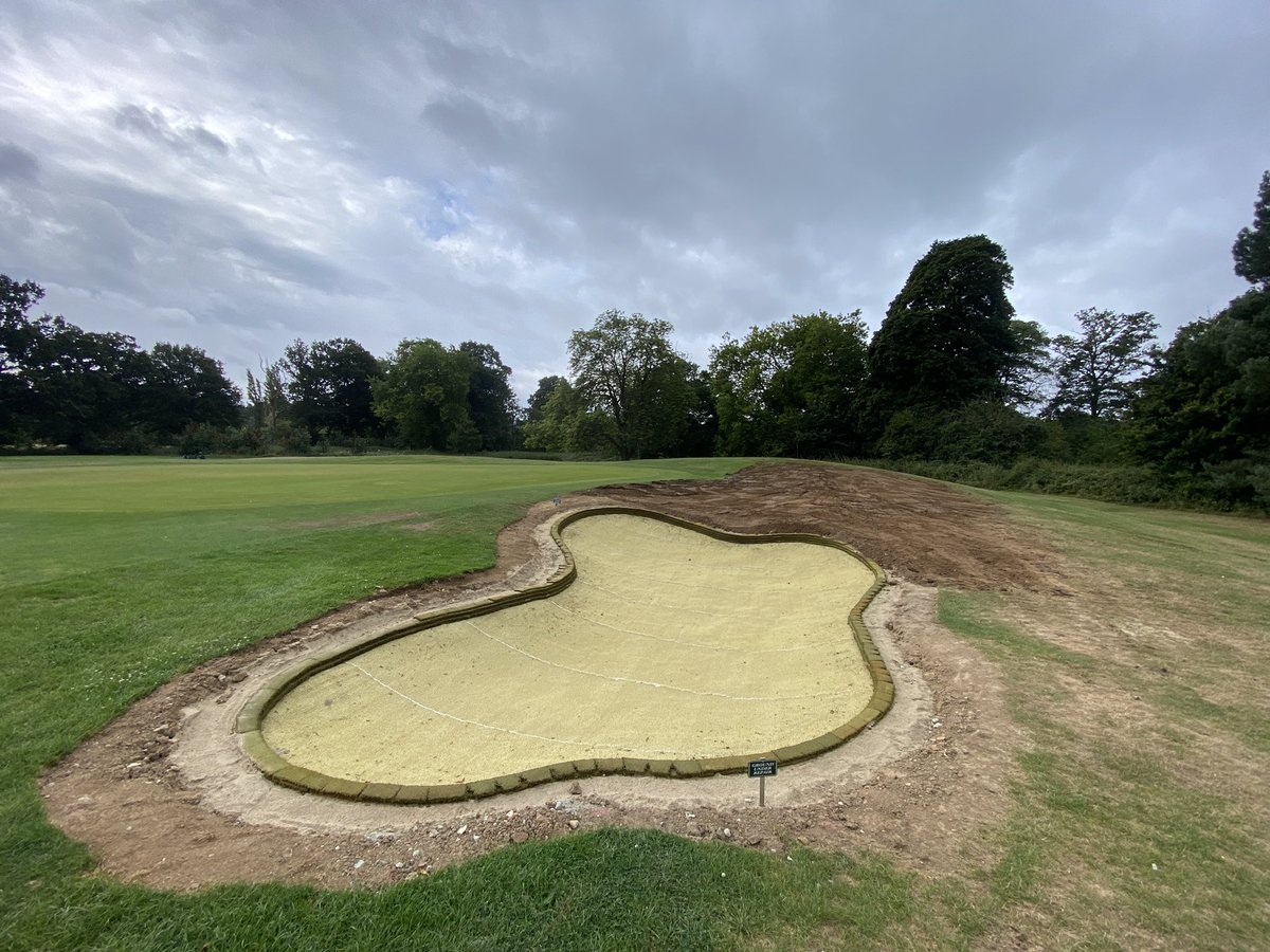 One of the Bunkers from phase 2 <a href="/HeverCastleGolf/">Hever Castle Golf & Wellbeing</a>.
Shaping, drainage and MOT base installed by us <a href="/360GroundCare/">360 Groundcare</a>  with EcoTec Liner and Face build carried out by <a href="/HOLEIN1SOLUTION/">HOLE IN 1 SOLUTIONS</a> 
Great to be working together to produce some stunning <a href="/EcoBunkerLtd/">EcoBunker</a> bunkers