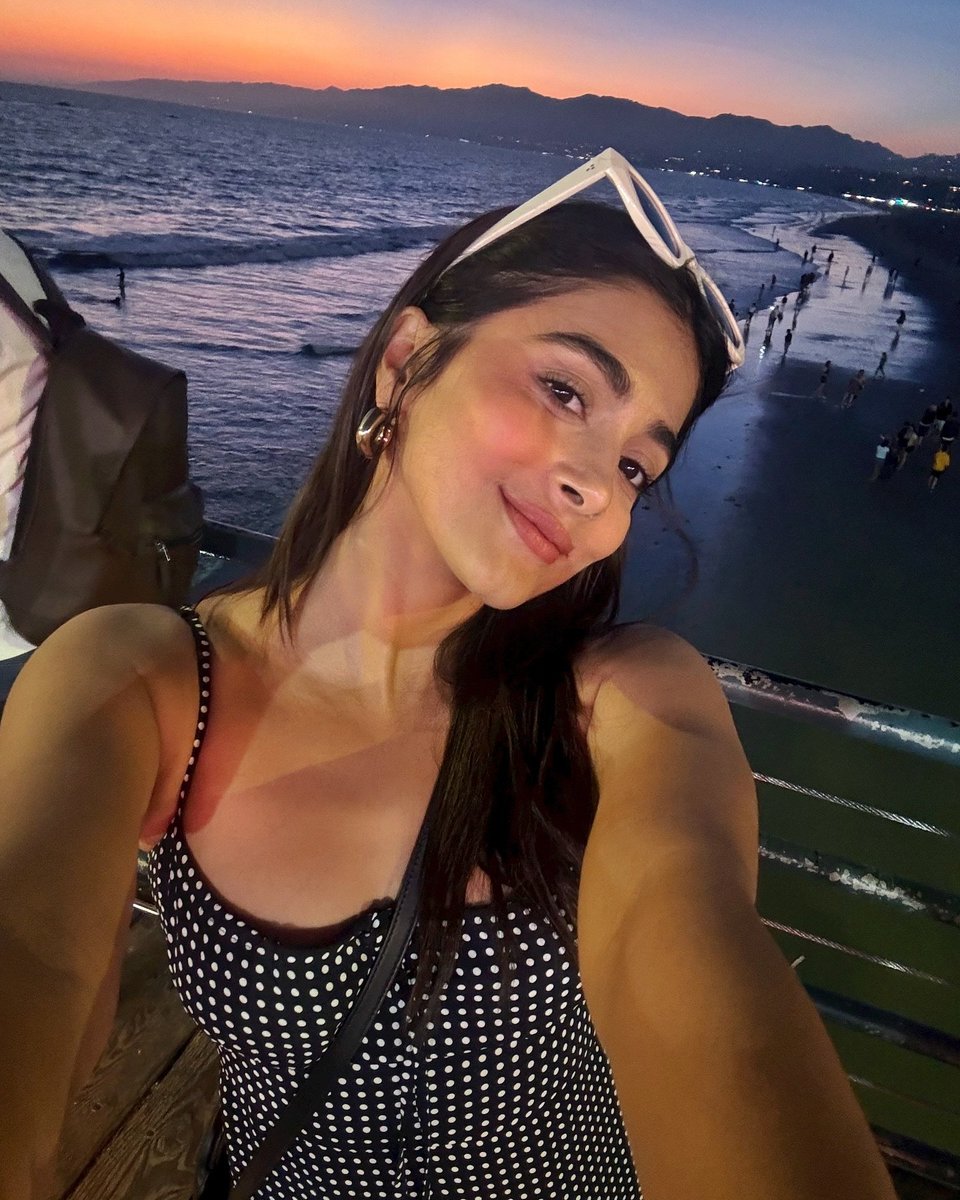 stargallery2020's tweet photo. #PoojaHegde 😍💥 https://t.co/GRRWYW41ne