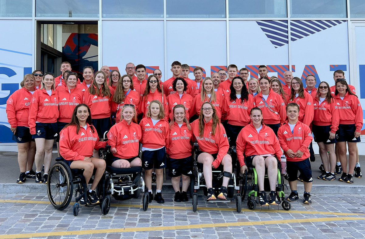 Tim Jones (@swimtimswim) on Twitter photo Weβre all set and ready to goβ¦.!!
Presenting your <a href="/ParalympicsGB/">ParalympicsGB</a> swim team for the <a href="/Paris2024/">Paris 2024</a> Games π«π·π¬π§ Weβre all set and ready to goβ¦.!!
Presenting your <a href="/ParalympicsGB/">ParalympicsGB</a> swim team for the <a href="/Paris2024/">Paris 2024</a> Games π«π·π¬π§