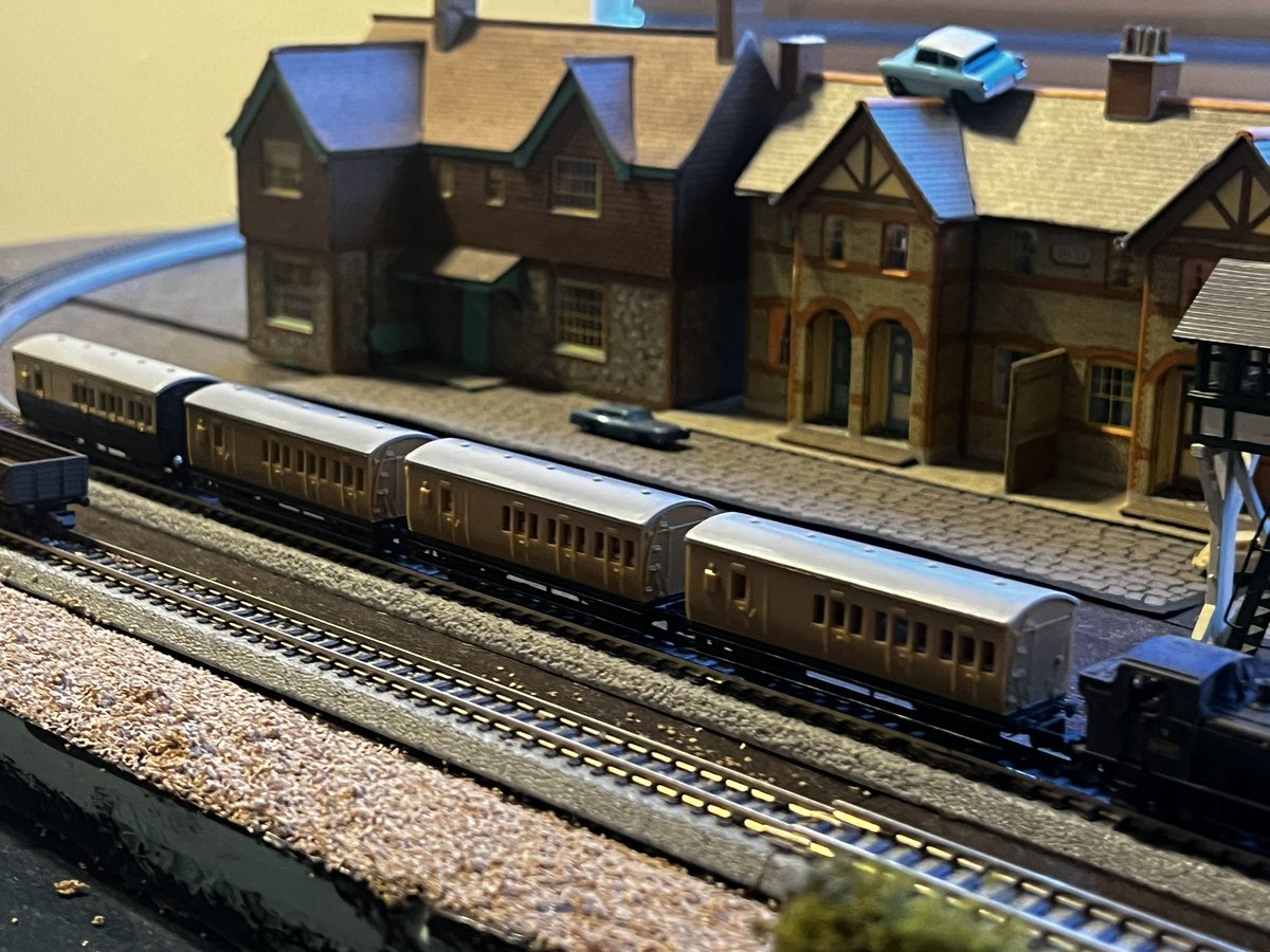 life has been pretty hectic and brutal but still enjoying the hobby! miss you all hope everything is well! please comment / post with what your current projects are !!! ✨