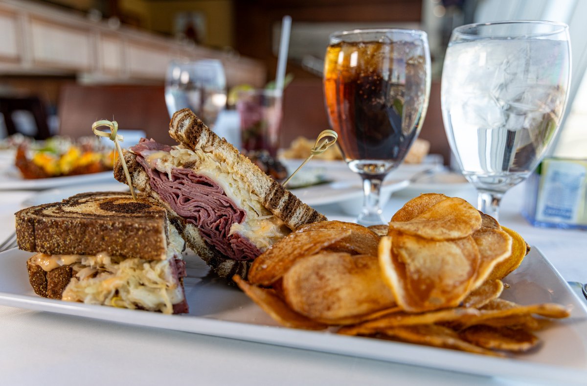 Lunch at The Club is always a good idea. 

Join us for lunch every Tuesday through Friday from 11:30 a.m. to 2:00 p.m.