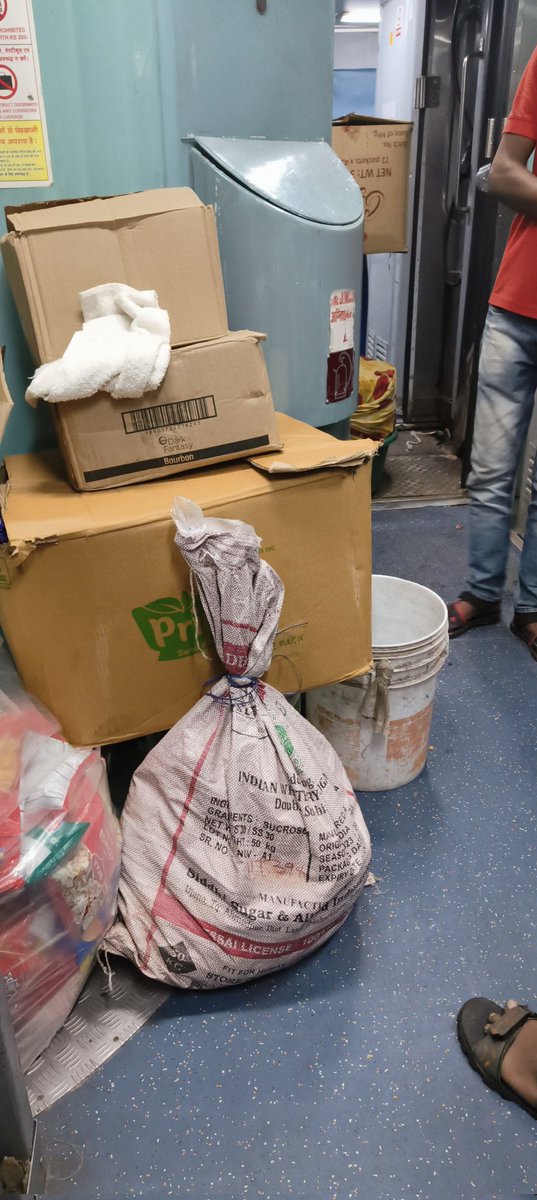 drmilanMicro's tweet photo. #IndianRailways 
This luggage has been place in between wagon , why this is allowing. my PNR: 8800454348 https://t.co/Dm6iRxiHTi