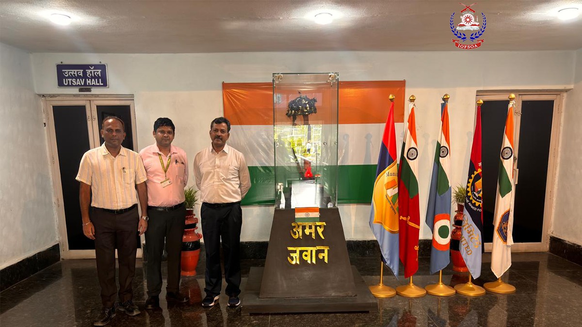 iofsoa's tweet image. A delegation of IOFS Officers’ Association meets with Dr. J P Dash, CGM NADP, to discuss training needs and career progression for the IOFS cadre. A key step towards strengthening our future. @jpdash
#IOFSOfficersAssociation #IOFSOA #OrdnanceFactories #NADPNAGPUR #IOFSOfficers