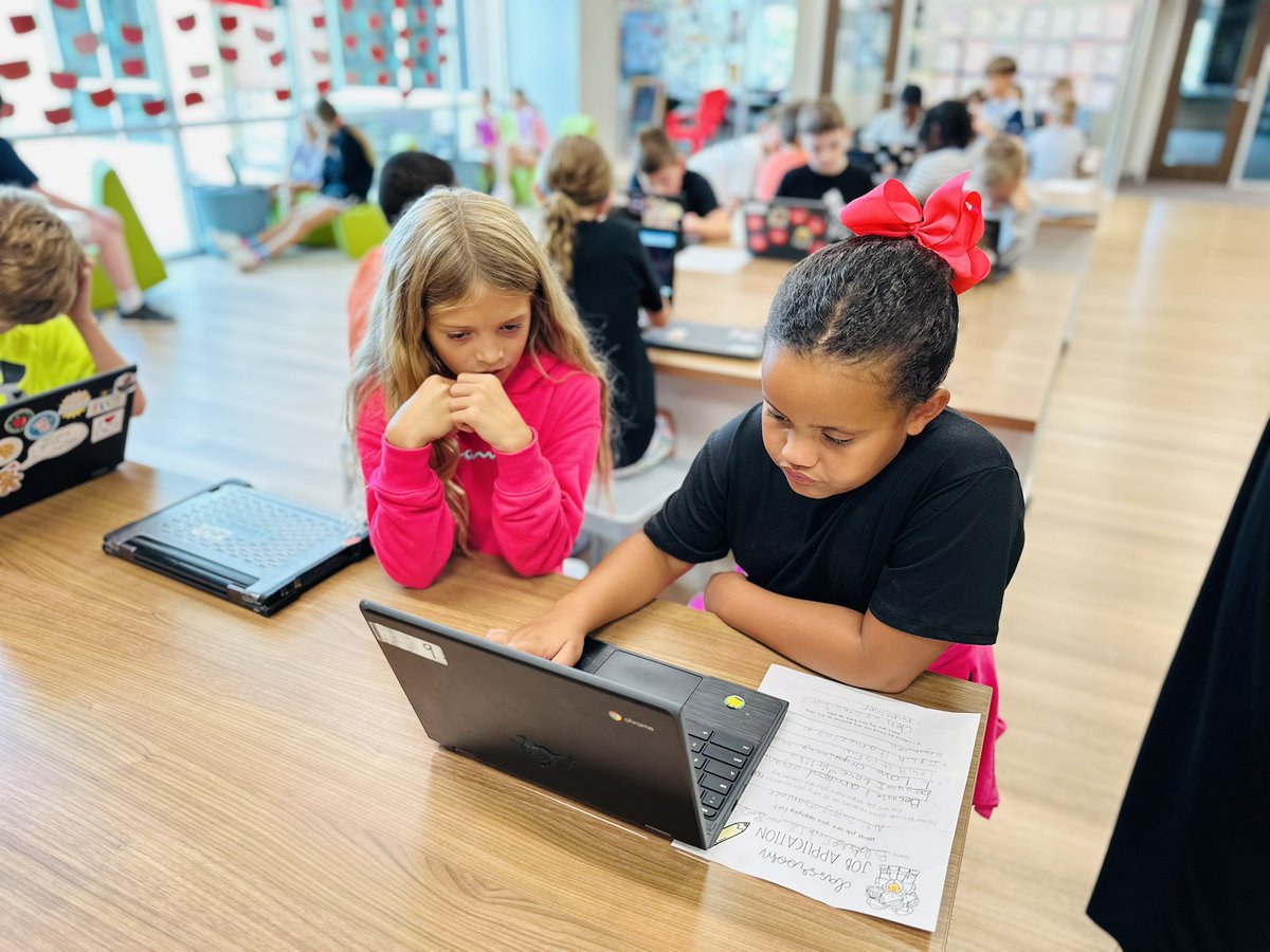 Karisa Schwanekamp tweet media