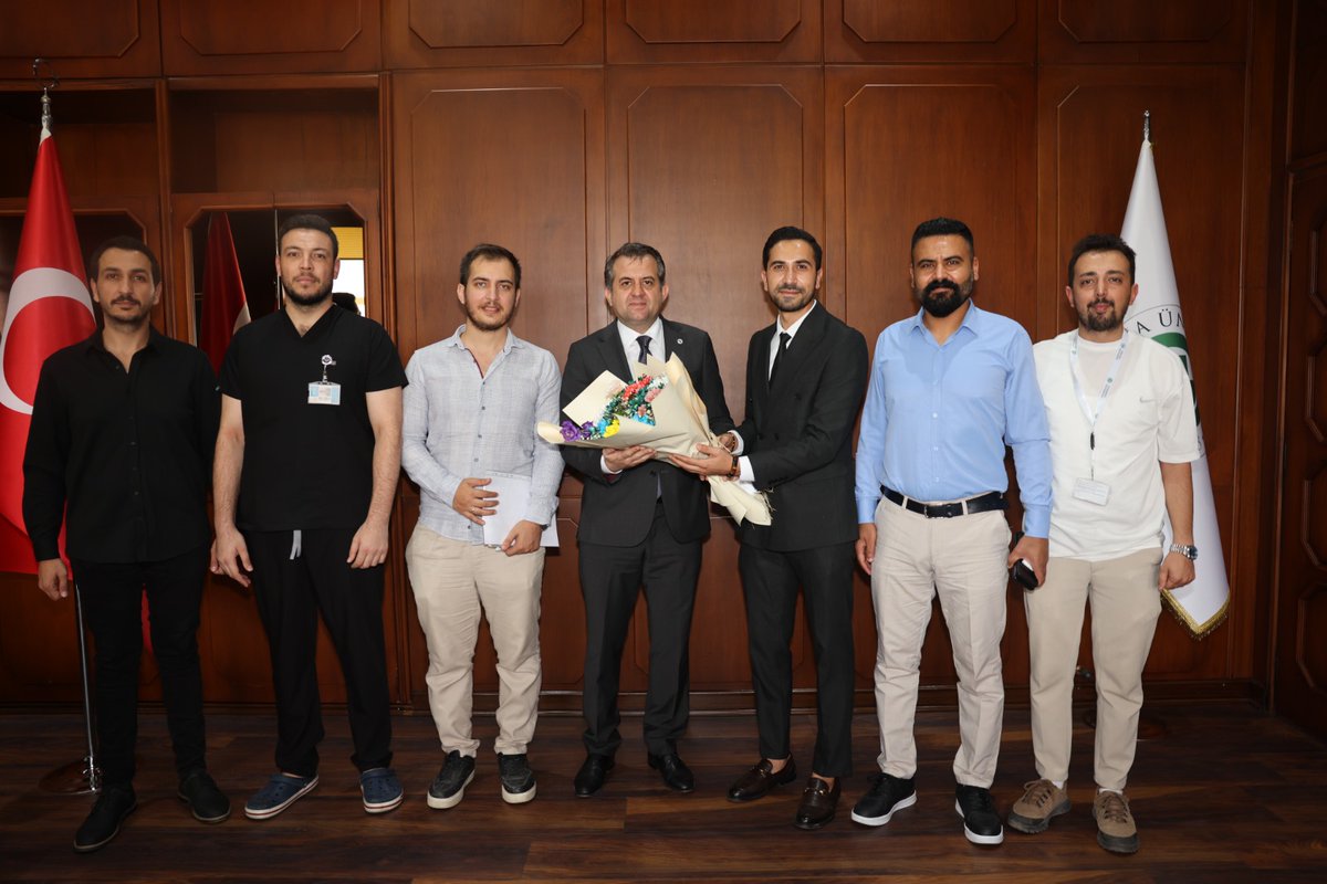 Genç Sağlık Sendikası Adana Şube Başkanı Sn. Mustafa Bolat ve Yönetim Kurulu Üyeleri, Rektörümüz Prof. Dr. Hamit Emrah Beriş’e hayırlı olsun ziyaretinde bulundu.
<a href="/heberis/">Hamit Emrah Beriş</a>