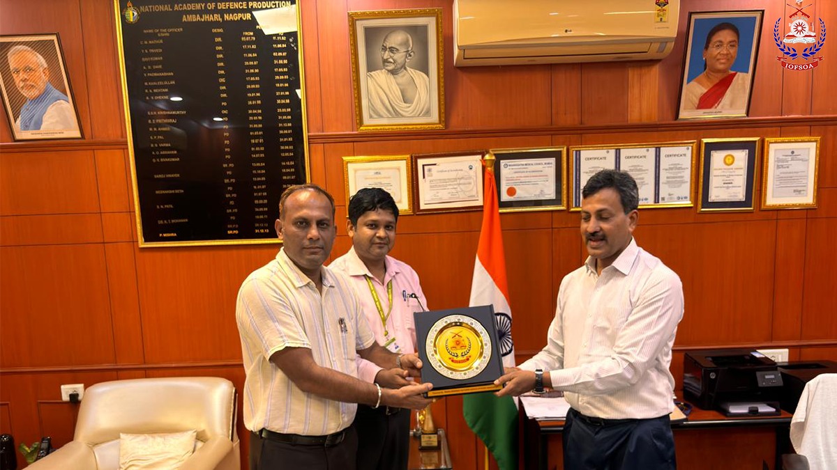 iofsoa's tweet image. A delegation of IOFS Officers’ Association meets with Dr. J P Dash, CGM NADP, to discuss training needs and career progression for the IOFS cadre. A key step towards strengthening our future. @jpdash
#IOFSOfficersAssociation #IOFSOA #OrdnanceFactories #NADPNAGPUR #IOFSOfficers