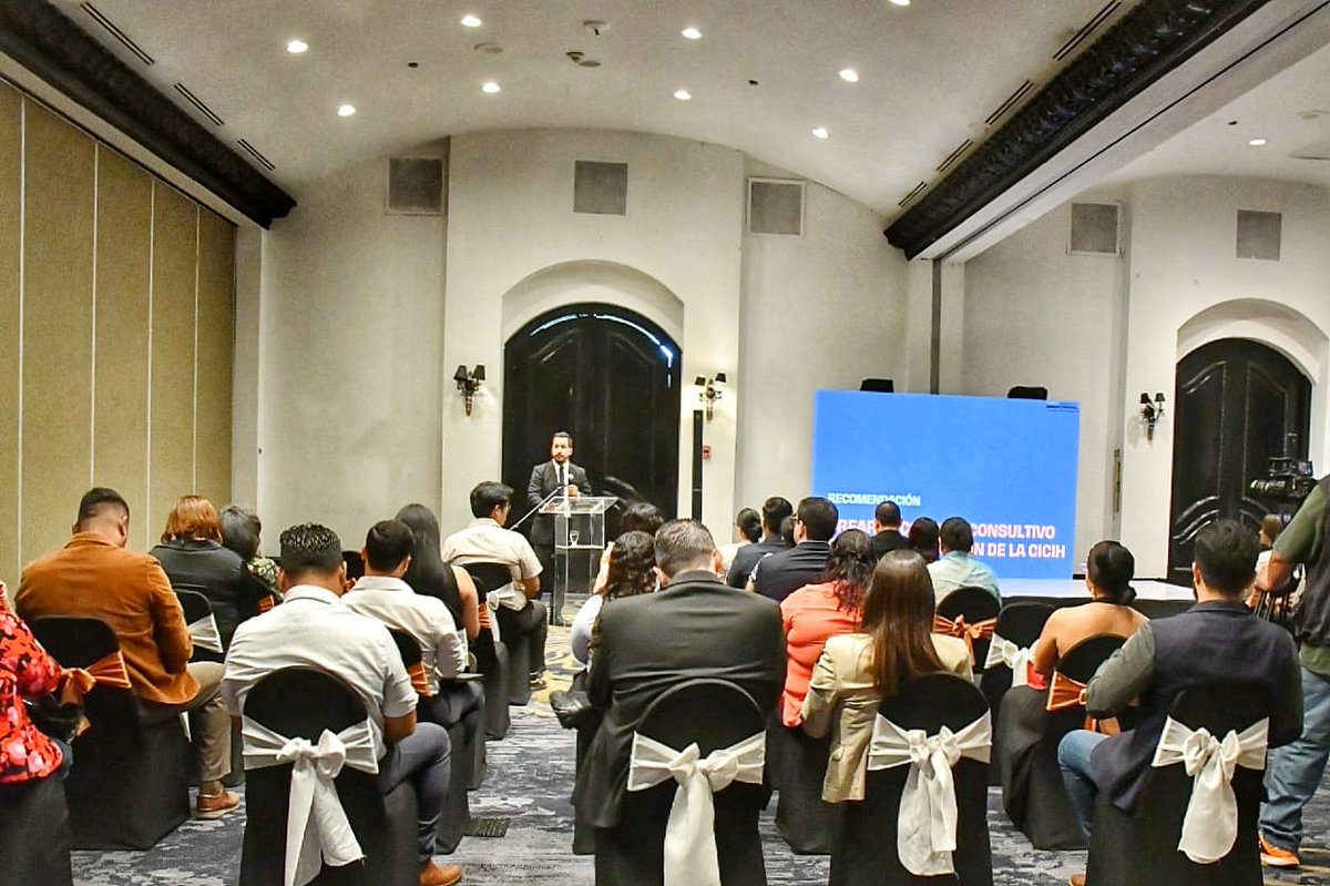 El NIMD contribuye al debate informado y basado en evidencias para establecer espacios de diálogo multiactores. Descargue aquí el documento de la encuesta Percepciones ciudadanas sobre la corrupción y la instalación de la CICIH. 
centralamerica.nimd.org/percepciones-c…