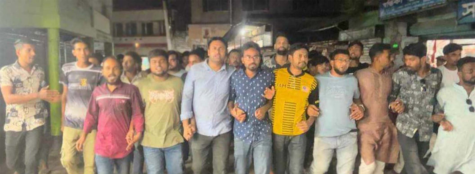 সাবেক এমপি হাবিবসহ ৪০ নেতাকর্মীর মুক্তিতে দেবহাটা আনন্দ মিছিল