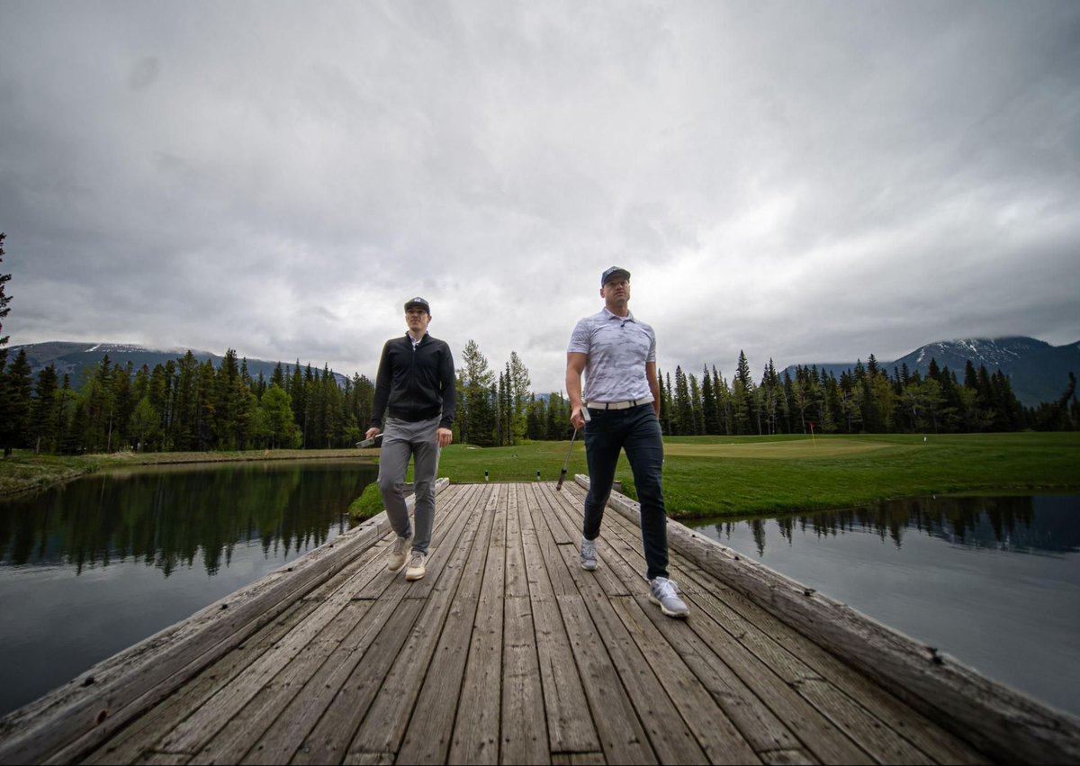 Get ready for moments that level up your performance and make you feel great. 

When you look your best, confidence follows. 

It's time to KNKT.