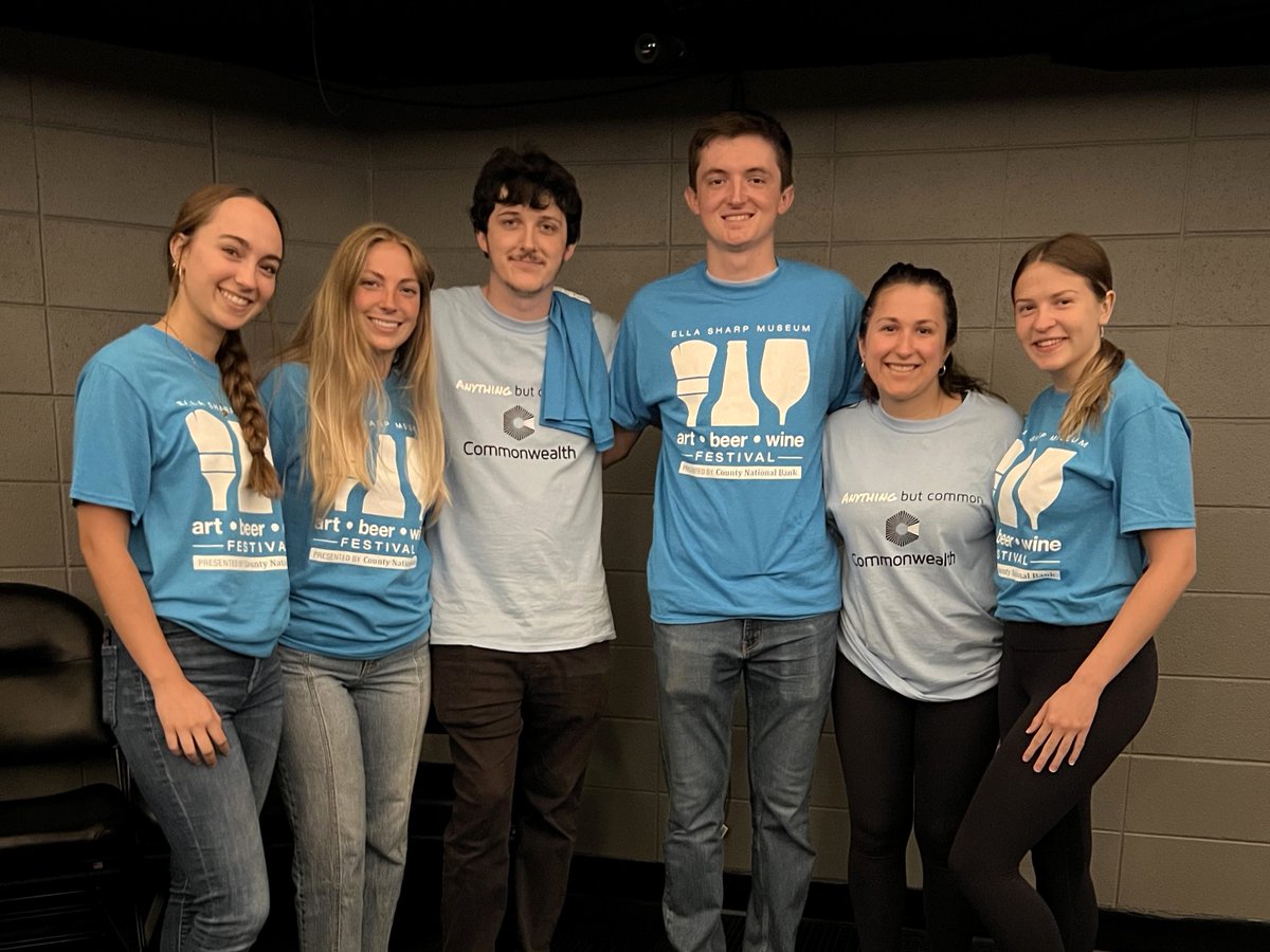 Commonwealth_HQ's tweet photo. 🌟 Our interns made a powerful impact this summer! 🌟
 
Spanning 5 states, 23 of our incredible interns dedicated 175 hours to 12 different organizations. Their hard work and commitment have truly made a difference in the communities we serve. https://t.co/vqCY3ELhod