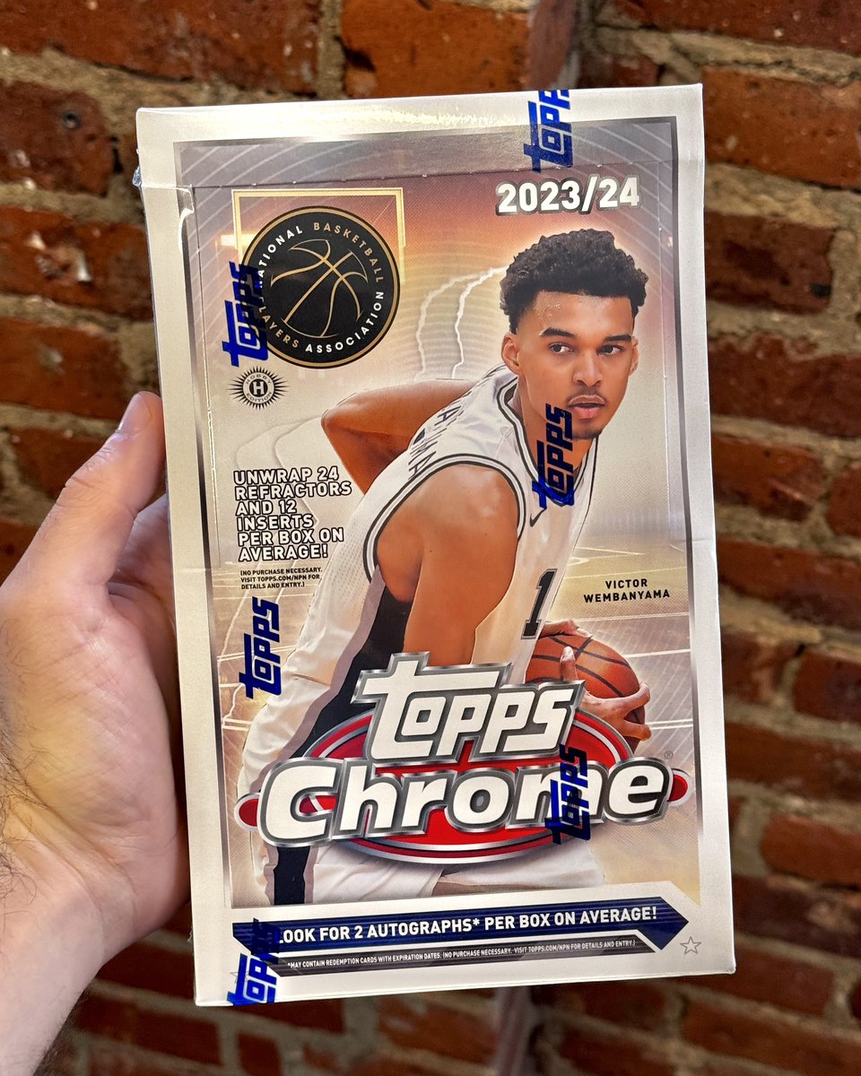 Topps's tweet photo. Let’s rip a box of the brand new Topps Chrome Basketball together…And we’re giving all the cards away for FREE! 

To Enter: 
Just like this post &amp; follow @Topps!

Posting the hits below! 👇👇👇 https://t.co/lXrGW5k21d
