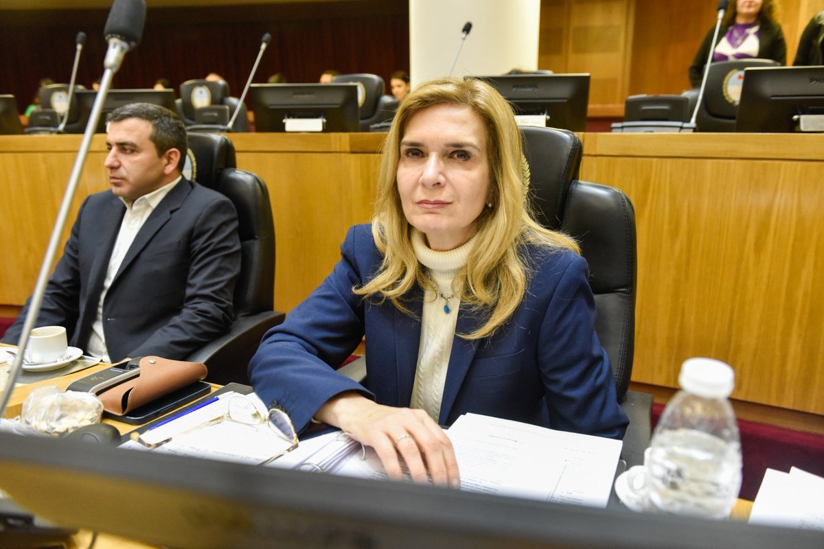 SilviaEdePerez's tweet photo. Un gran avance en la lucha contra el narcotráfico👇

En la legislatura dimos un paso fundamental para mejorar la seguridad en nuestra provincia: se aprobó el proyecto que permite que las denuncias relacionadas con el narcotráfico puedan hacerse de manera anónima  ❗ https://t.co/7RWxEfcfvq