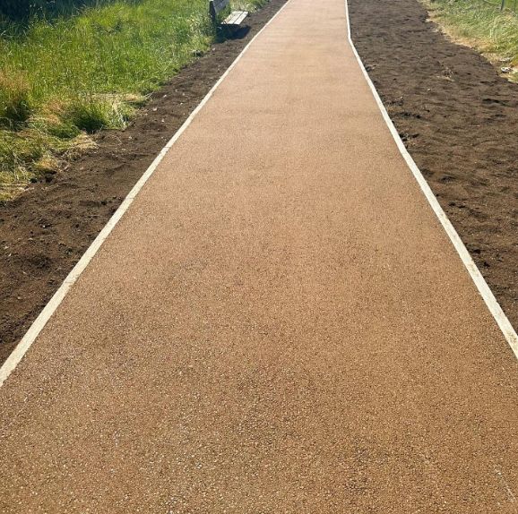Marshall_SCL's tweet image. BUFF 👊🏼 Check out these works carried out in East Sussex with Natratex Cotswold finish. A massive thankyou to @bituchem for supplying us with high quality Buff materials! A very happy client and a long hot day made absolutely worth it!

#contractor #construction #roadsurfacing