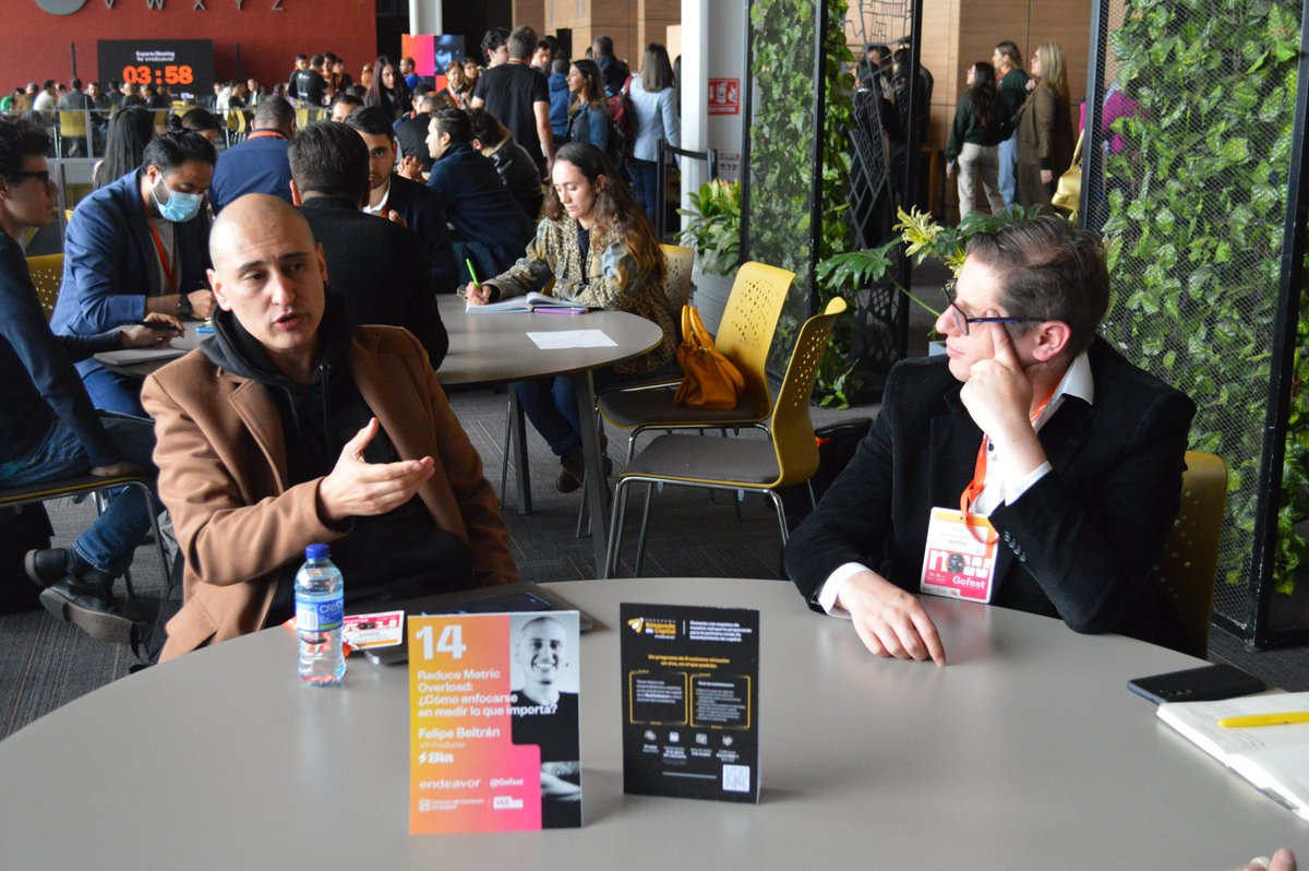 EndeavorCol's tweet photo. 🚀 Iniciamos con toda el #ExpertsMeeting By Endeavor, en el Gofest de la @camaracomerbog, donde emprendedores se conectarán con expertos en #finanzas, #IA, #marketing y más. Muy contentos de contribuir al desarrollo del ecosistema emprendedor 🇨🇴 con espacios de alto valor. https://t.co/pJ6EsKazVd