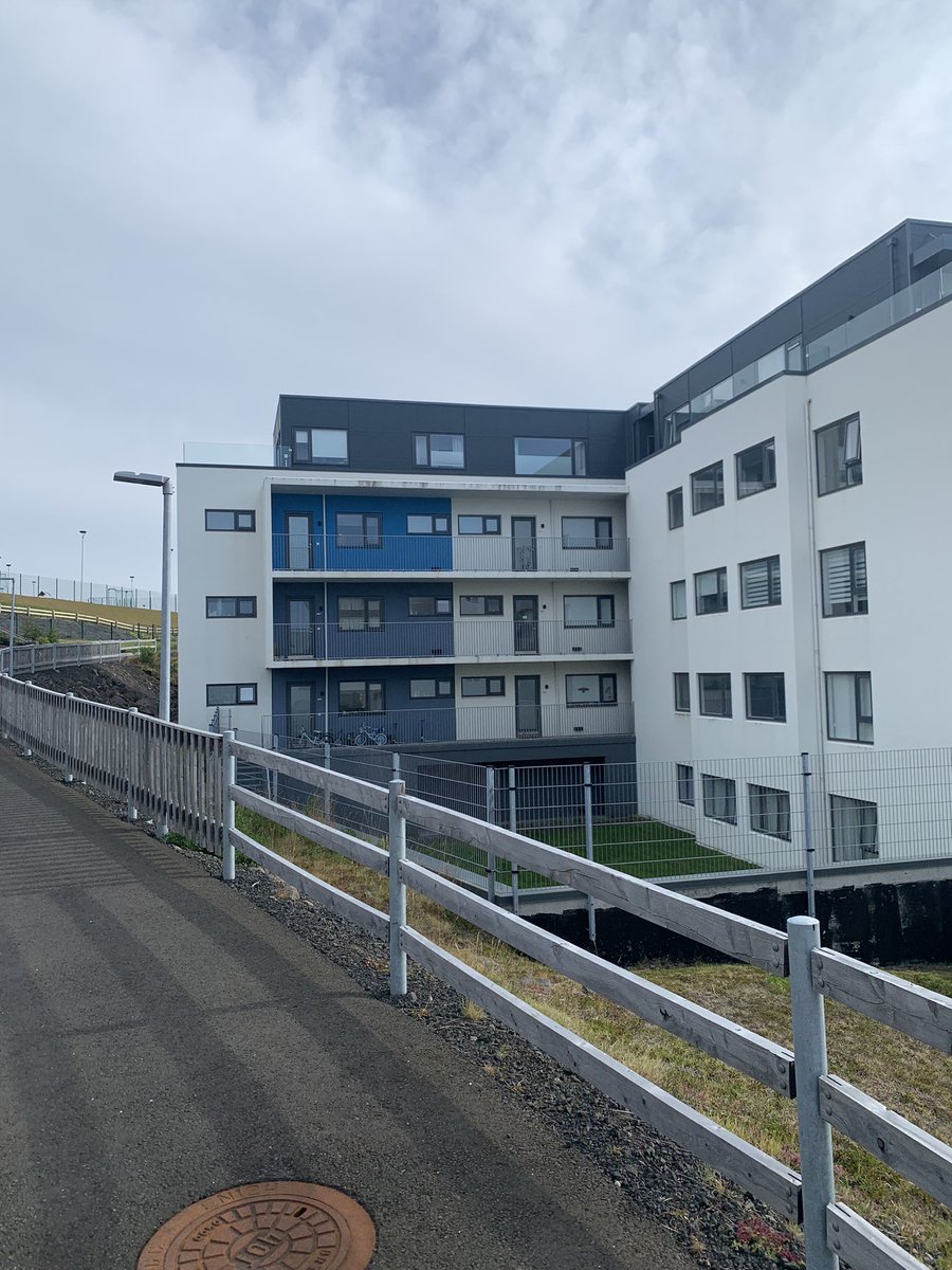 Það er alltaf einn snillingur og hálfviti í húsfélagi