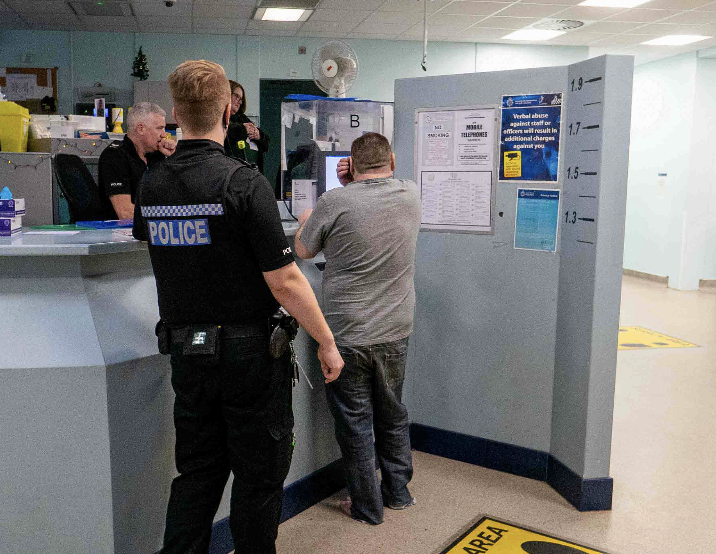 West Midlands Police Federation has referred the Force to the Health and Safety Executive following its major concerns around custody blocks regularly being managed by a single sergeant.

Hear from the branch’s health and safety lead Patrick McBrearty: bit.ly/3T8dprd