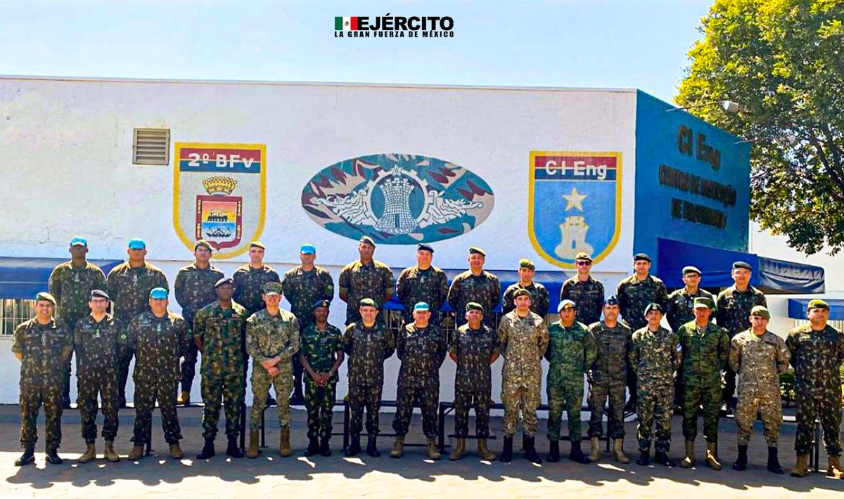 Defensamx1's tweet photo. Trabajamos en colaboración con nuestros compañeros de las naciones amigas, supervisores y monitores internacionales en misiones de Desminado Humanitario impartidas durante el “Curso de Acción Contra Minas” en el Centro Conjunto para Operaciones de Paz de #Brasil #CCOPAB, #RíoDeJaneiro.
#EjércitoMéxicano #ServirAMéxico.