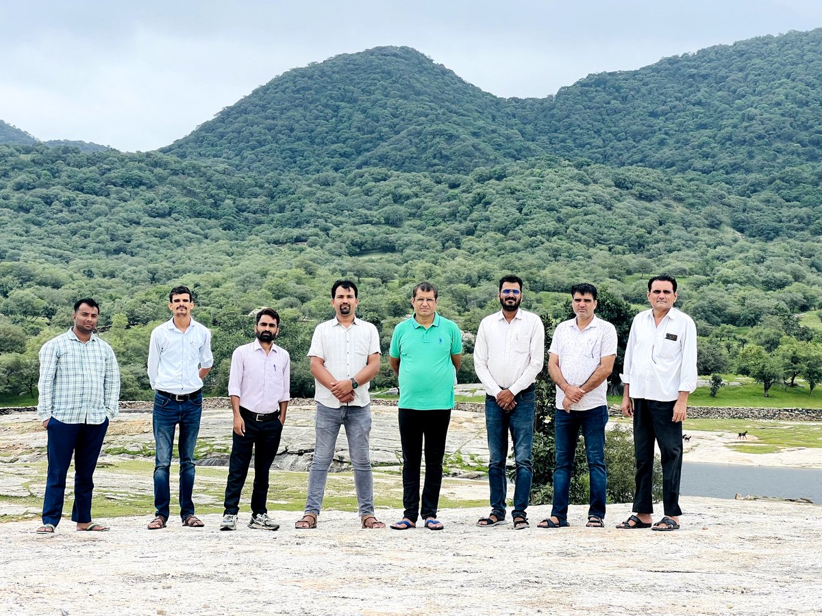 Ashokkadela508's tweet photo. Picture of the day
#Aravali
#Friend_forever https://t.co/veN0D4GgmI