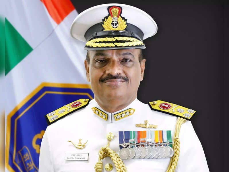 IORMonitor's tweet photo. Vice Admiral Rajesh Dhankhar assumes charge as DG of #ProjectSeabird, which is India's largest defence infrastructure initiative, which focuses on expanding the @indiannavy's Karwar Naval Base. https://t.co/pv3GM319uK