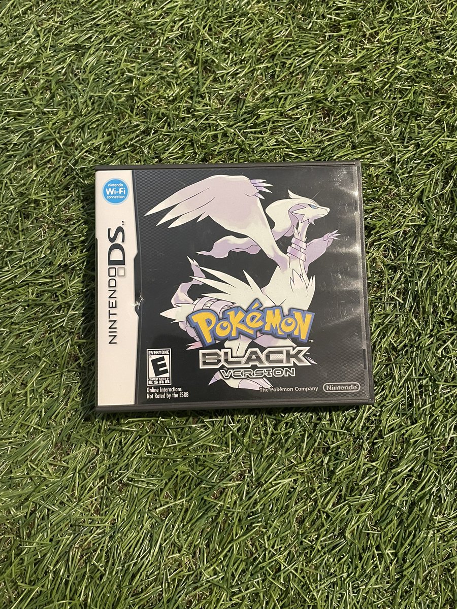 wanderxhou's tweet image. Just an update guys if you didn’t know already we are moving locations and we’ll be back open one week before Halloween! 
Around the end of September we’ll announce where our new location will be at in Houston!
We will be selling shoes, apparel, memorabilia, vhs and Much more!🔥