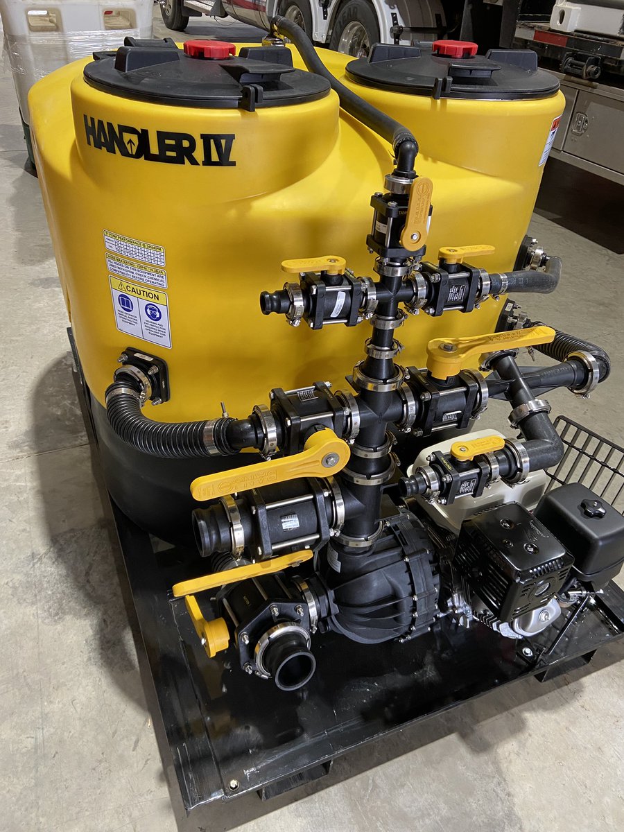 sprayertrailer's tweet photo. Onto the next one, don’t they look good when they’re brand new.  @NozzleNinja https://t.co/rSJ9dBhh6o