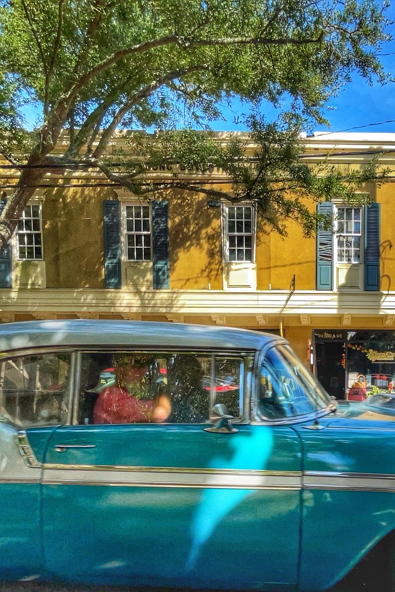 Donald_G_Redman's tweet image. Let's share our best #OldCar captures, either in mint condition or rusty.  
Personally, I’m rarely satisfied with my picks of a whole vehicle, so I’m learning to work within my limitations and focusing on smaller parts.