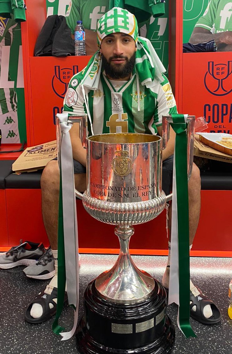 Que feliz soy de haber visto jugar al mejor jugador de la historia de mi club.

Eternamente agradecido <a href="/NabilFekir/">Nabil Fekir</a>